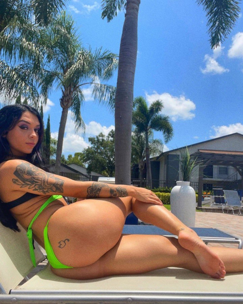 🌨️Victoria Hale🌨️ tweet media