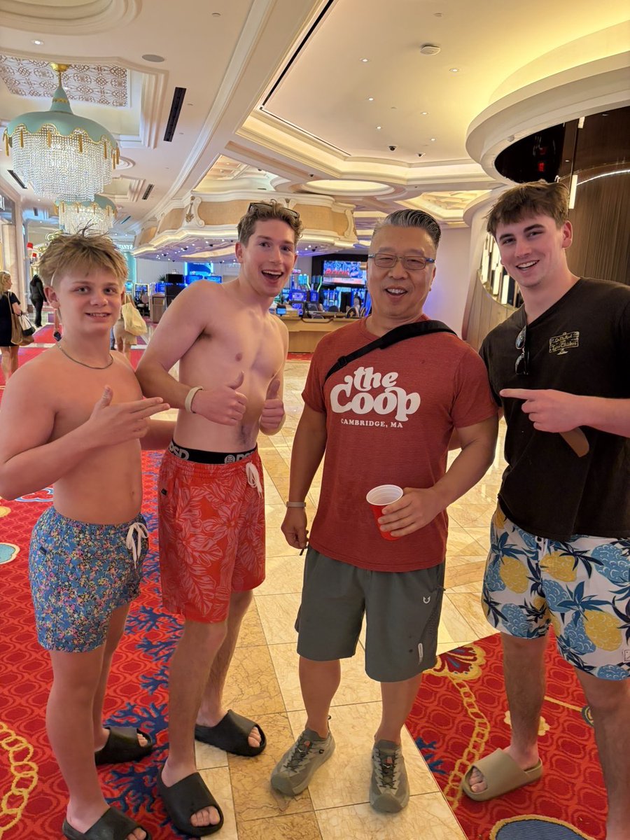 StormCell tweet media