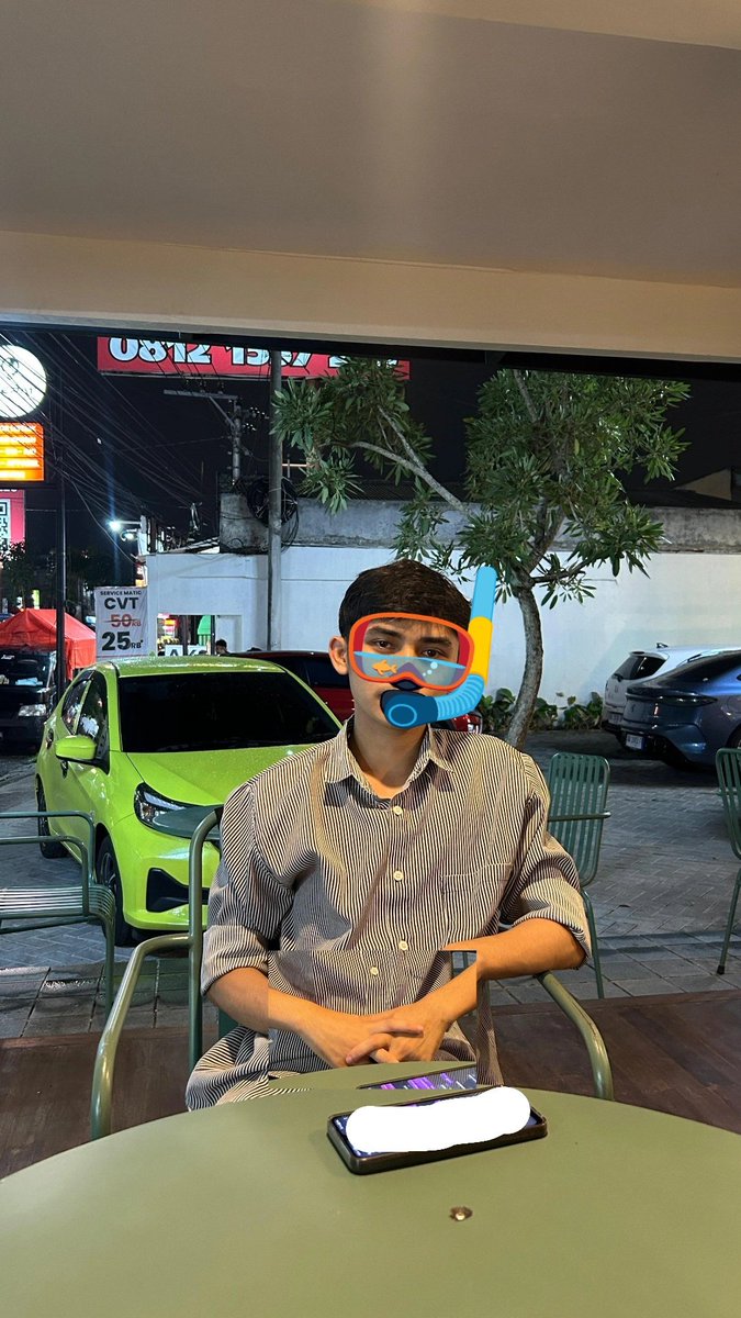 no name! tweet media