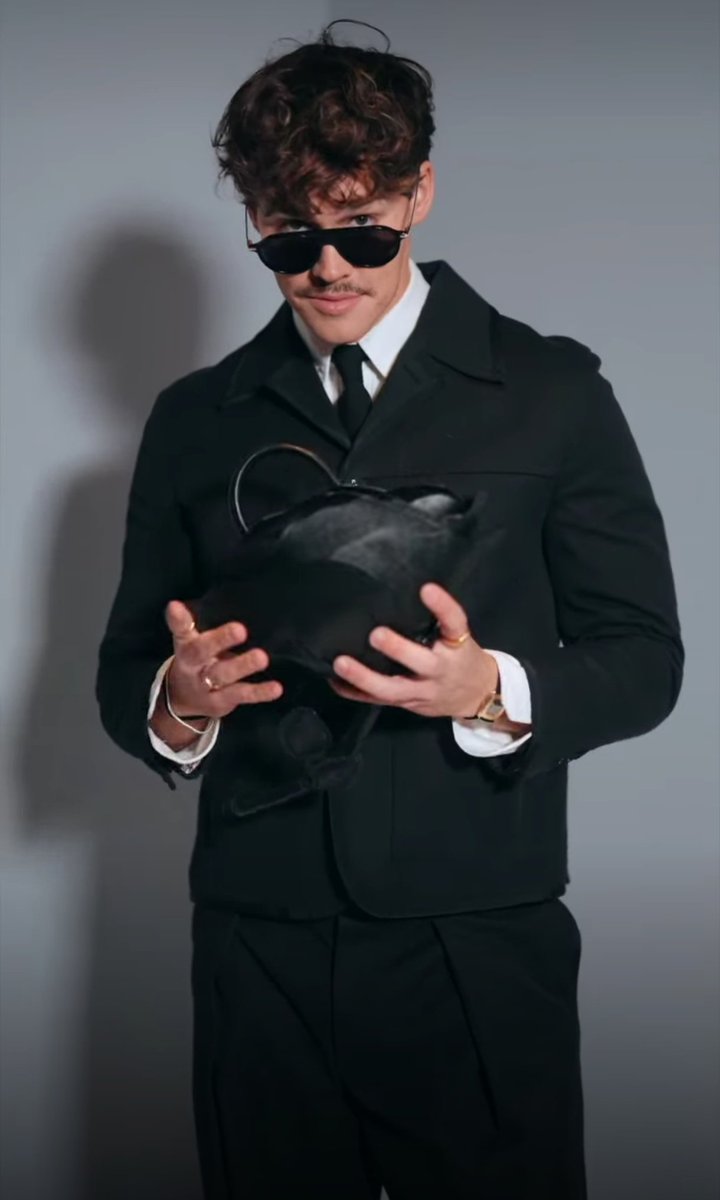 𝙍𝗼𝖽𝙧𝗂 tweet media