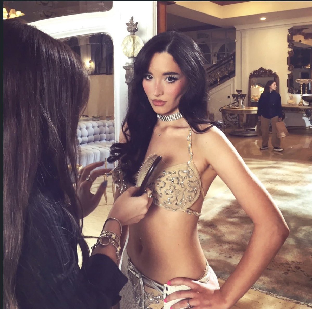 adelas feed tweet media