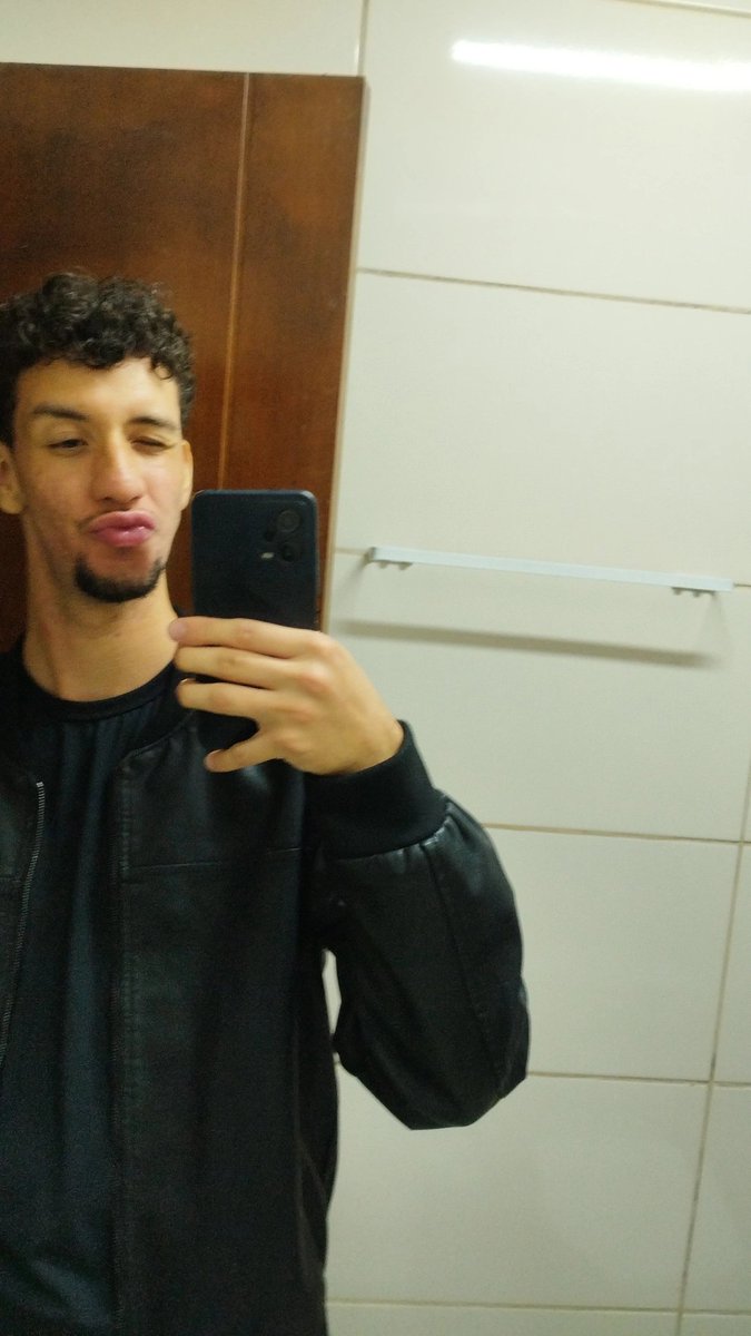 dann_dan2020's tweet image. Solteiro 
Solteirissimo 
S - O - L - T - E - I - R - O
Até quando? Não sei 
Já falei solteiro!?
#solteiro