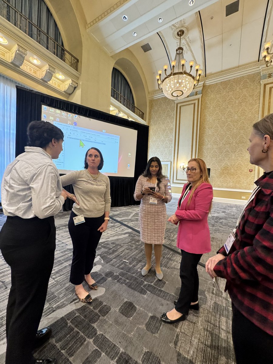 Vivien Yap tweet media