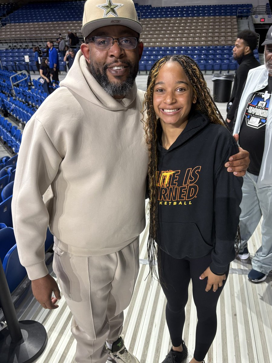 Karen Crawford tweet media