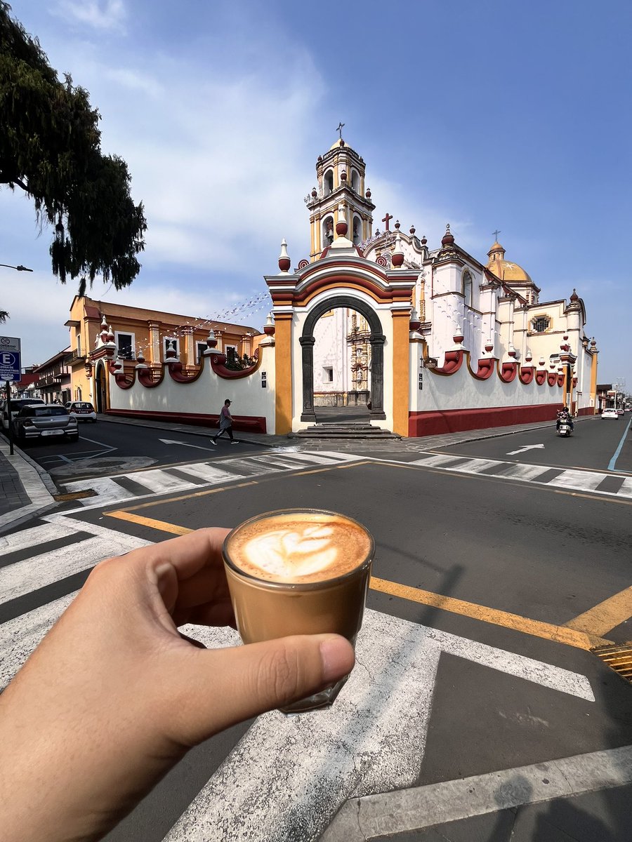 La superioridad estética de tomar café en cualquier cafetería de Orizaba.