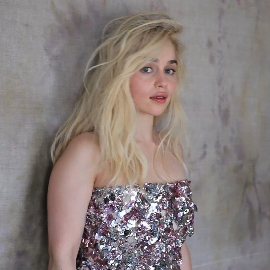 Emilia Clarke Network tweet media