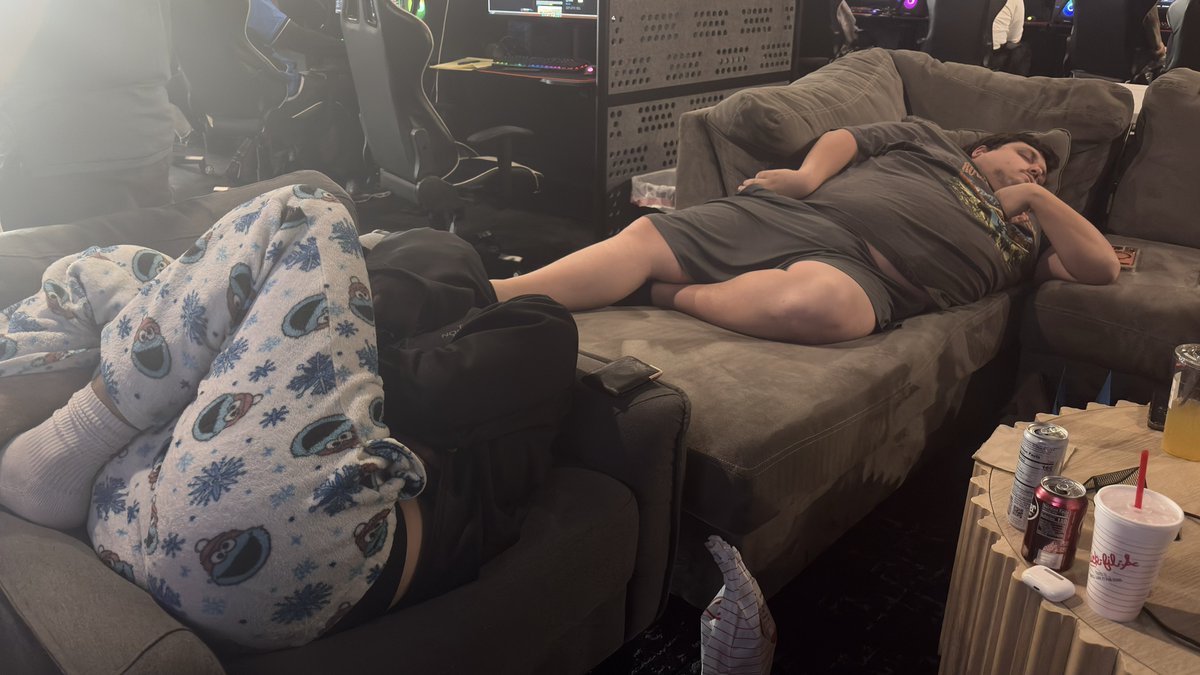 Swagchecked tweet media