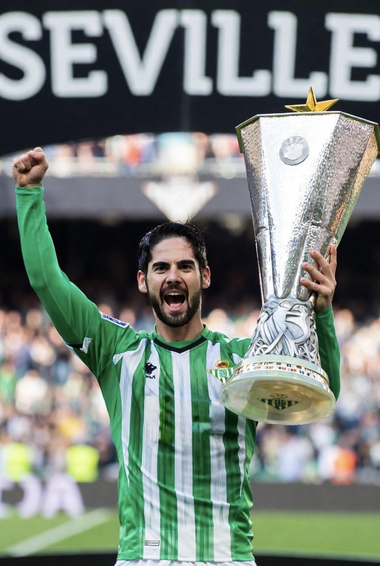 A pesar de estar desilusionado, elijo creer y soñar. El fútbol le debe un título a Don <a href="/isco_alarcon/">ISCO ALARCON</a> y a todo el Beticismo. #RealBetis #UEL