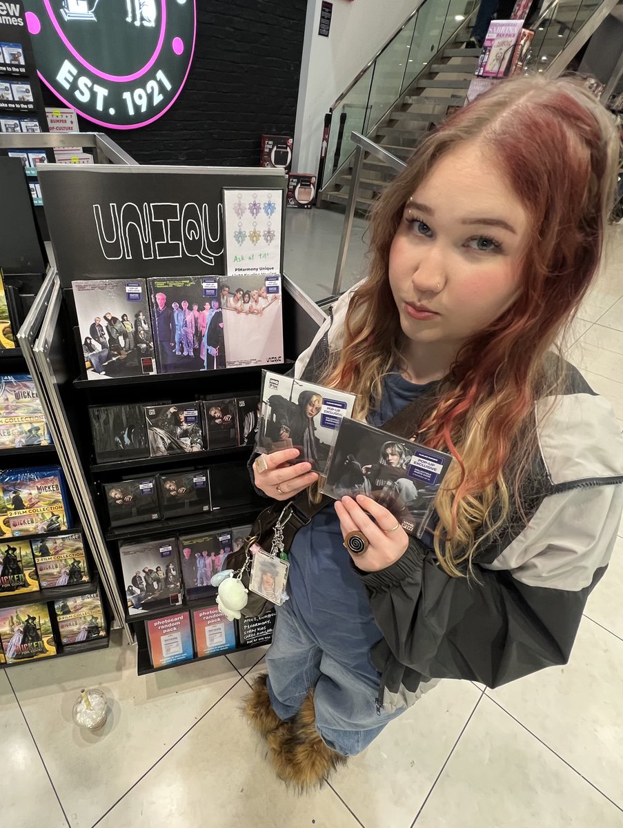 gbethyyy's tweet photo. Got to meet my hero’s at Manchester, England/UK HMV!  @hello82official #MyLocalHMV #hello82 #82giveaway https://t.co/alV2YQu2md