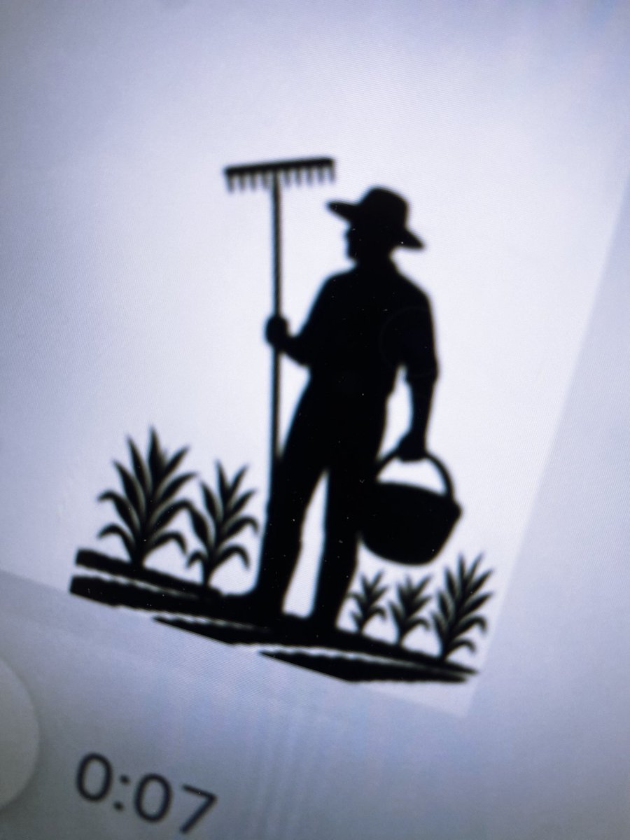 Stüdyo’da kayıdımız bitti. 

Eğitim ve ekonomi vaatlerini harmanlayıp güzel bir video çıkardık. 

Editlerini bitirip, mix yapıp. 
Facebook, Tiktok, YouTube shorts’ salacağız. 

Kısa bir ön izleme atıyorum aşağı 👇