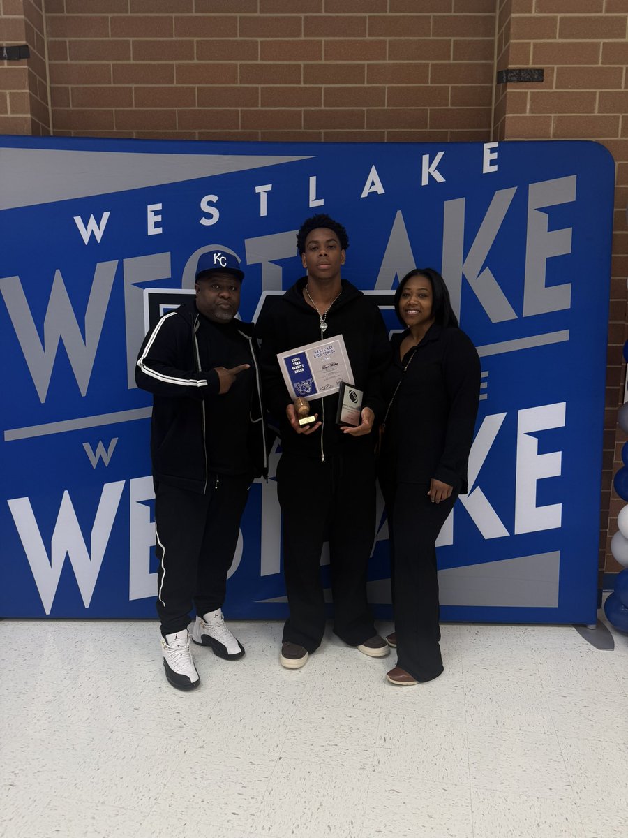 Royal Walker tweet media