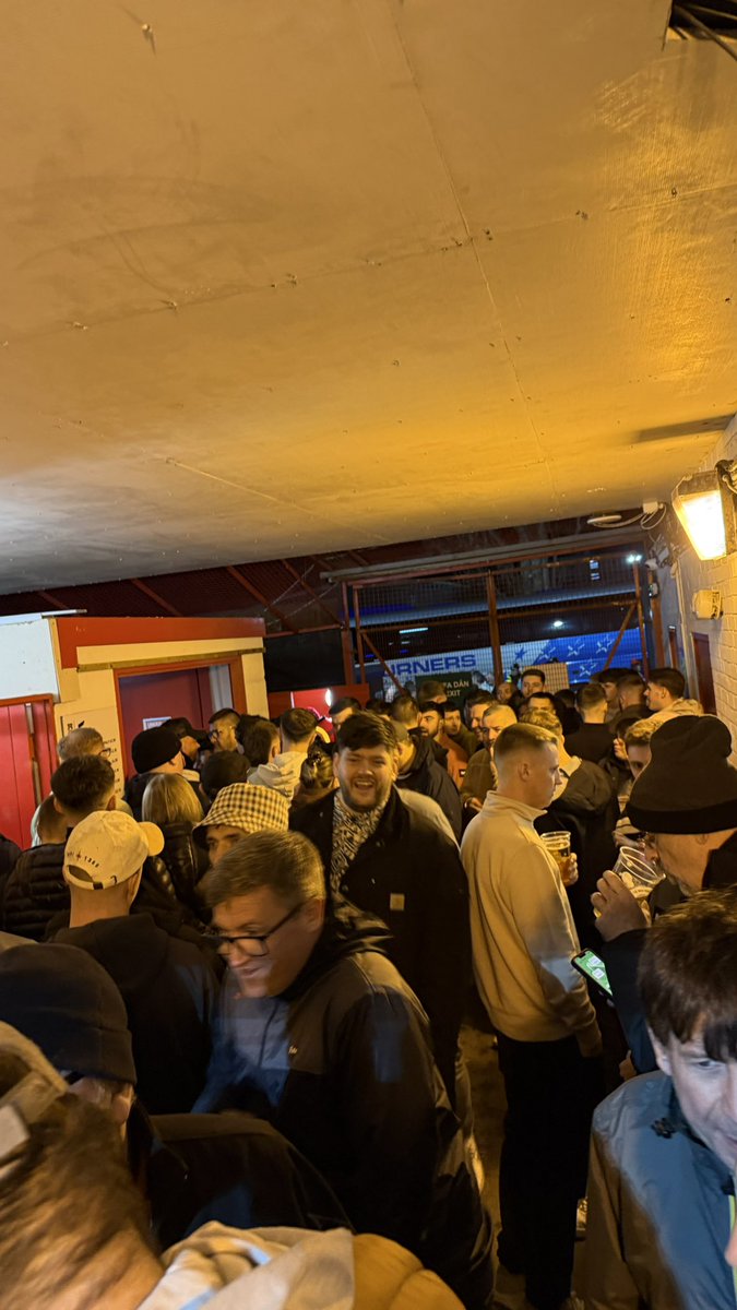 H 🦢🏴󠁧󠁢󠁷󠁬󠁳󠁿✈️⚽️🎸 tweet media