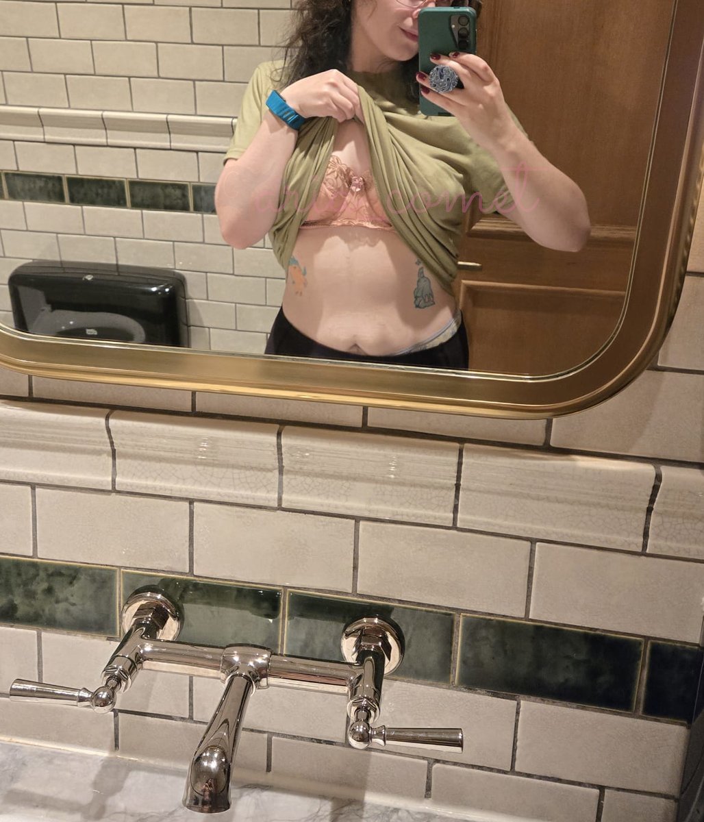 aria_comet's tweet photo. I used to only experience growing out of clothes because I gained weight..... its a while concept to be having my pants slowly fall with every step I take https://t.co/PeACFpKfFZ