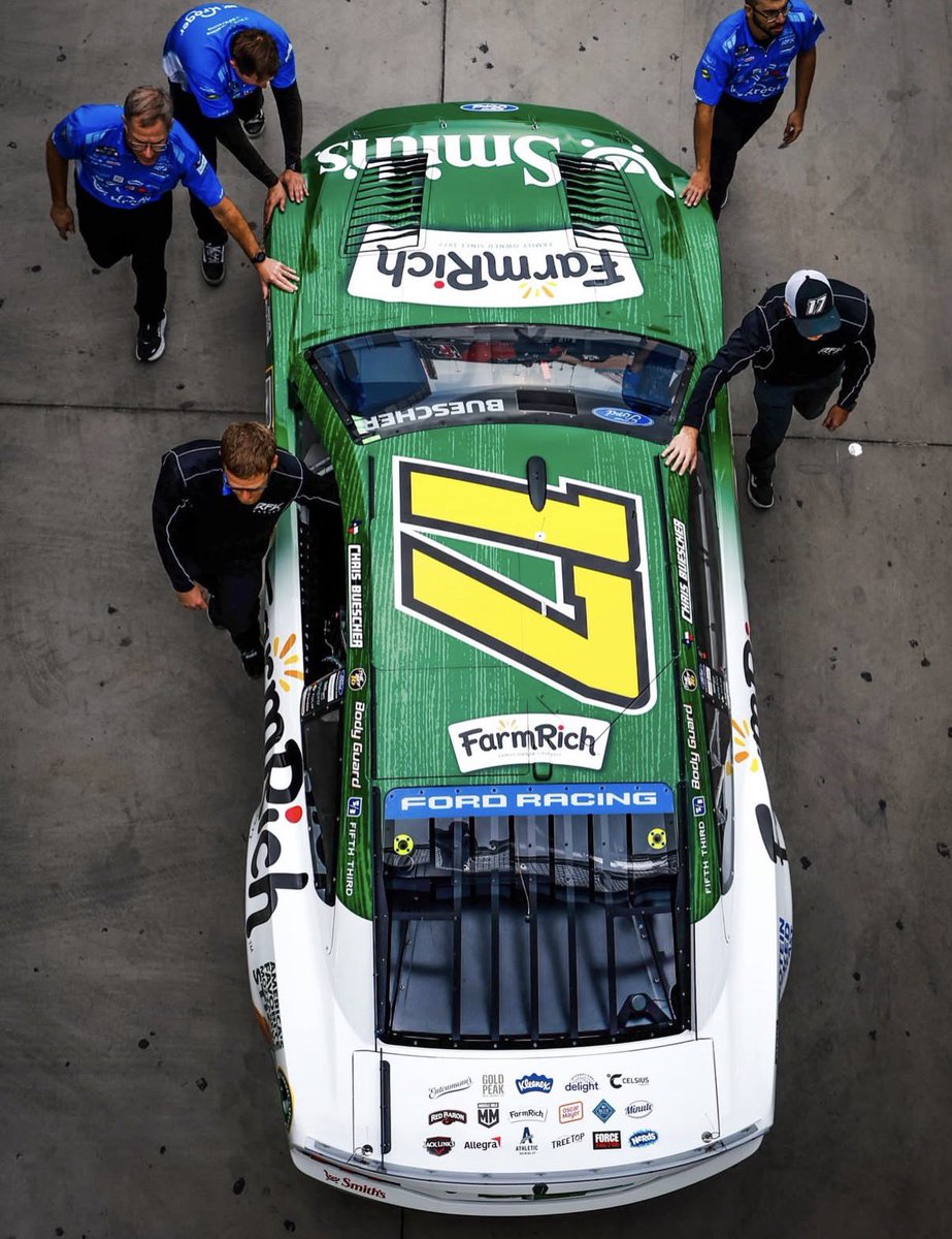Chris_Buescher's tweet image. Top 10 starting spot tomorrow. 

And with this car I know what I’m eating for a race day breakfast 👍🏻 @FarmRichSnacks