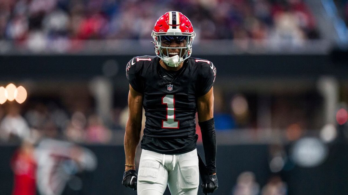 The Star tweet media