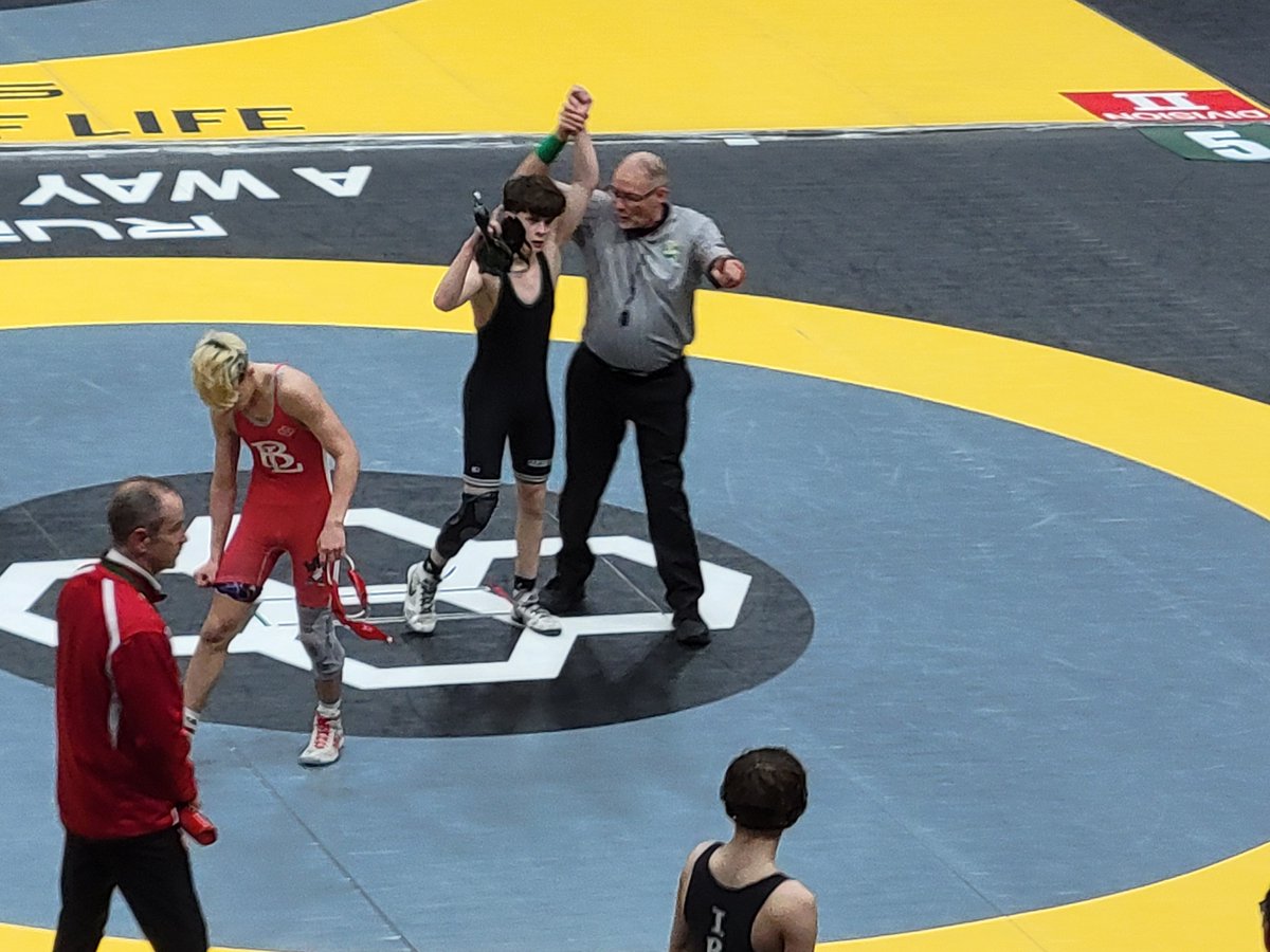 Elyria Catholic Athletics tweet media