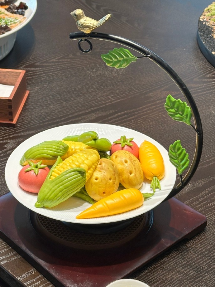 Alesha Weekly tweet media