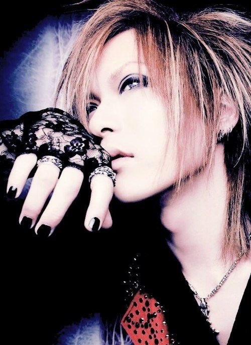 𝐫𝐚𝐲𝐞 💉 tweet media