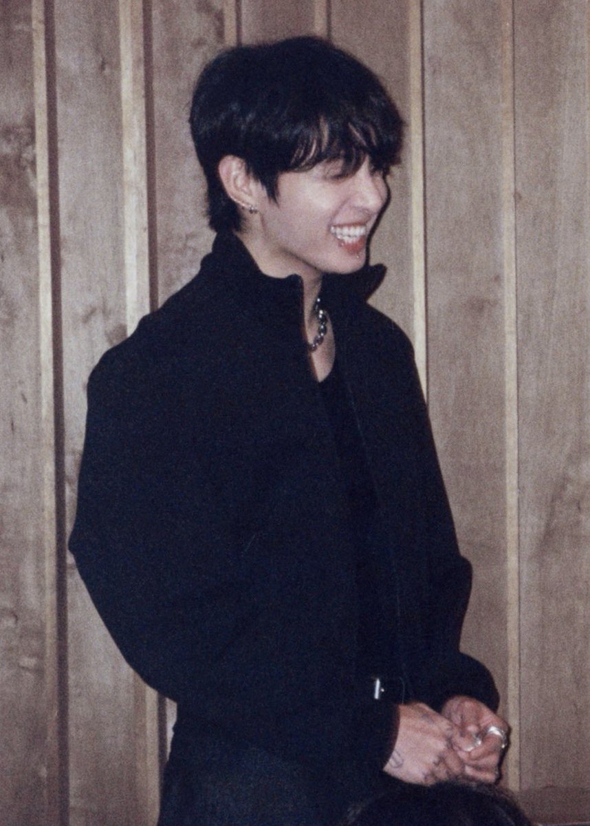 dreamjeons's tweet photo. my dearest jungkookie ❤️‍🩹 https://t.co/46jmsGHng8