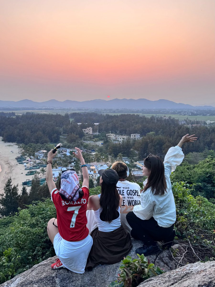 mahooz alam tweet media