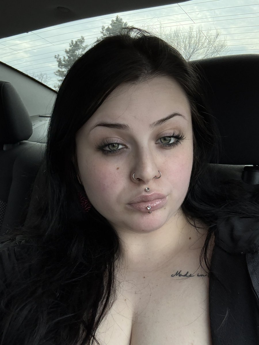 rainyplanets's tweet photo. First to watch my story but don’t like me, bitches weird. https://t.co/kCjUZJd9m5