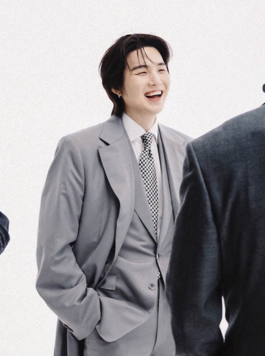 A⁷ • BTS is 7 • tweet media