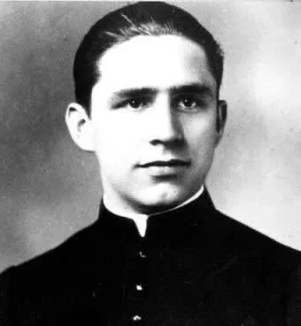 felix_bohr's tweet photo. Dr. Heinrich Maier, katholischer Priester in Wien während der NS-Herrschaft. Ab 1940 bekämpft er mit anderen Wiener Widerständlern das Nazi-Regime. Er versorgt den US-Geheimdienst mit Infos zur NS-Rüstung. Hitler ist für ihn der „größte fluchbeladene Verbrecher aller Zeiten“. 1/2 https://t.co/L8sGK6oJxs