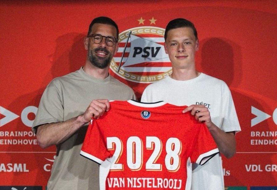 Cantona Collars AKA Larry tweet media