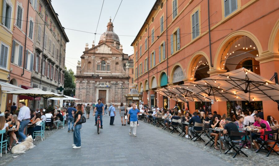 NeoTraditional Architecture Memes tweet media