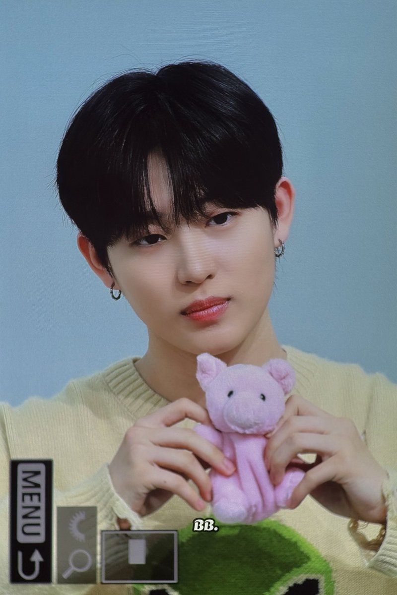 𝐁𝐁. tweet media