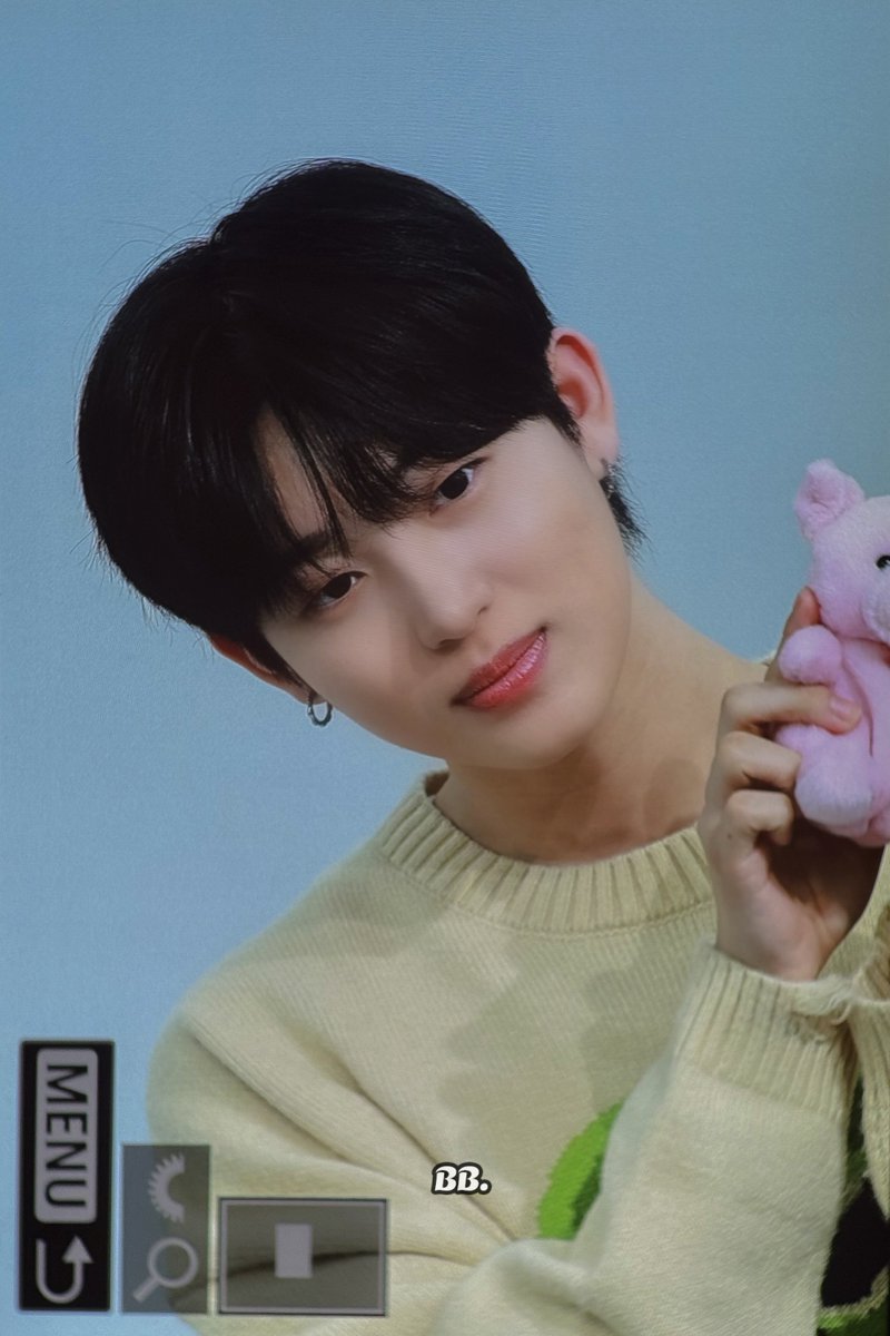 𝐁𝐁. tweet media