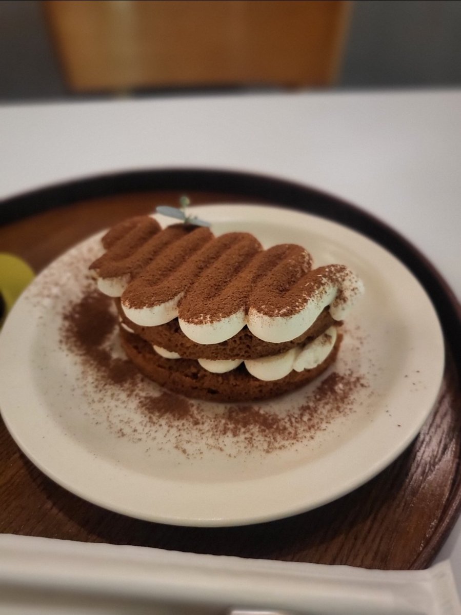 100☘️ tweet media