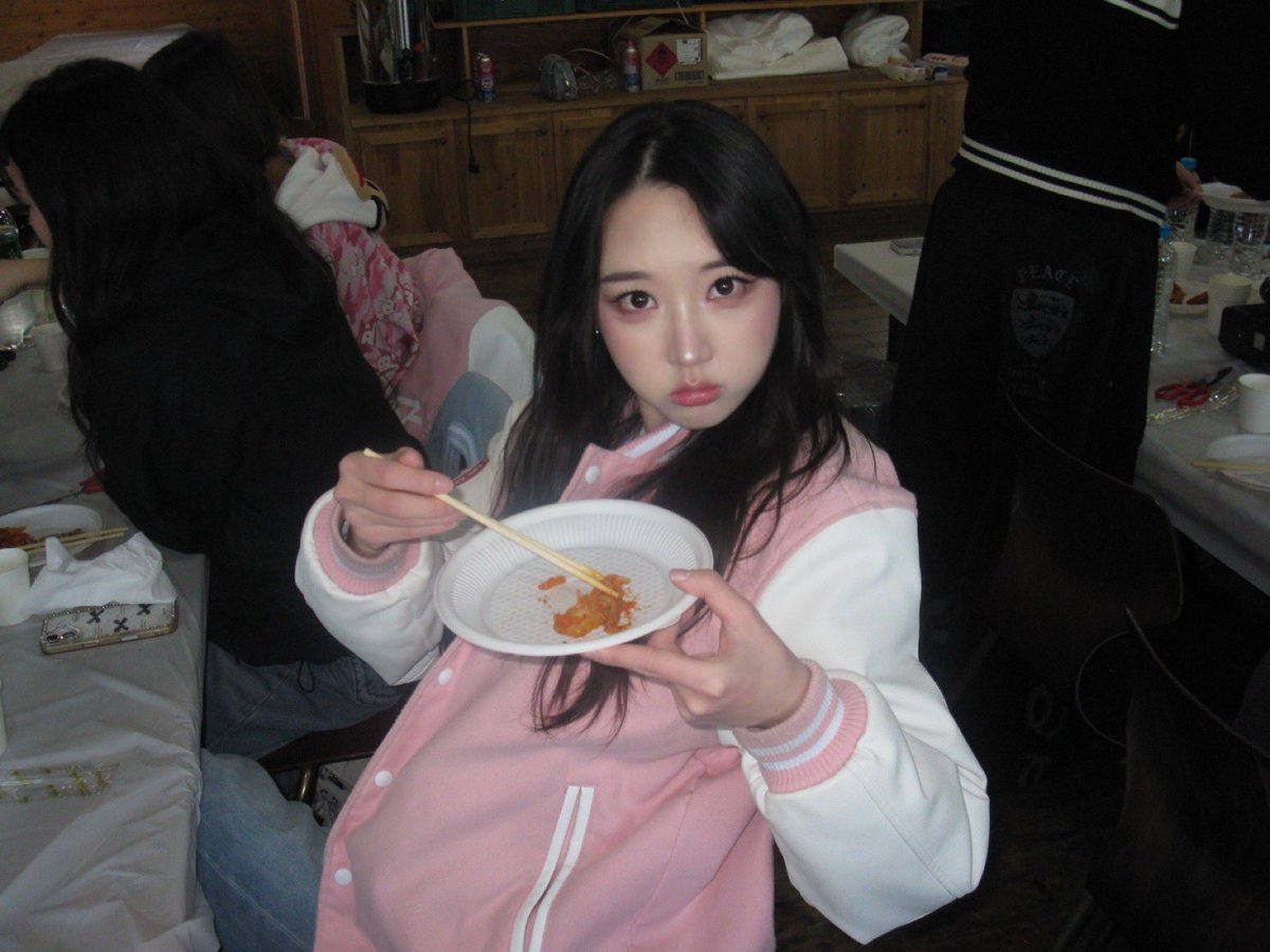 Shin Jiyoon tweet media