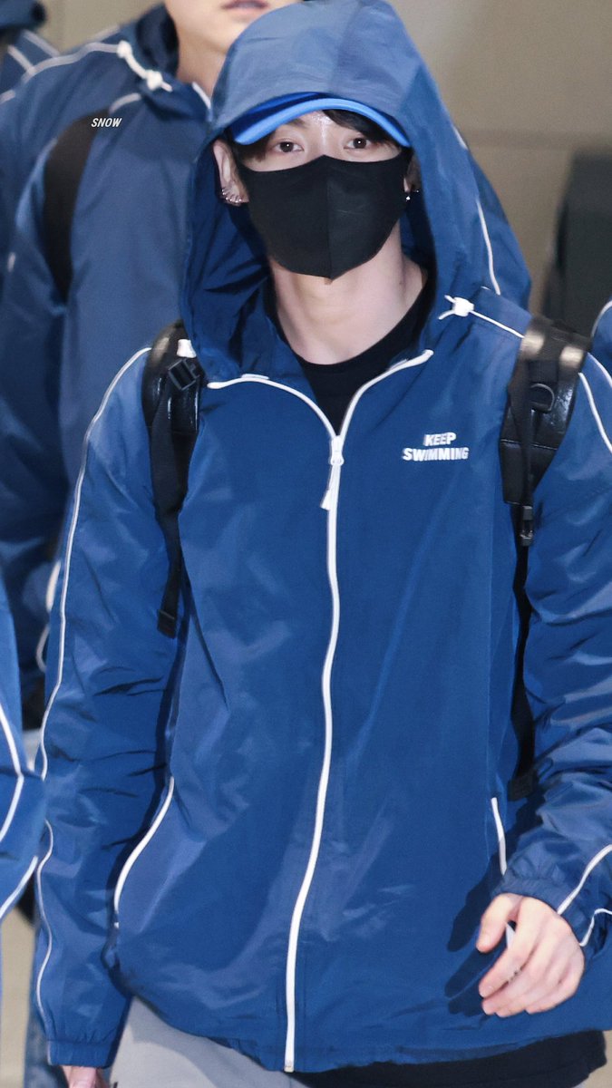 SNOW.🐾 tweet media