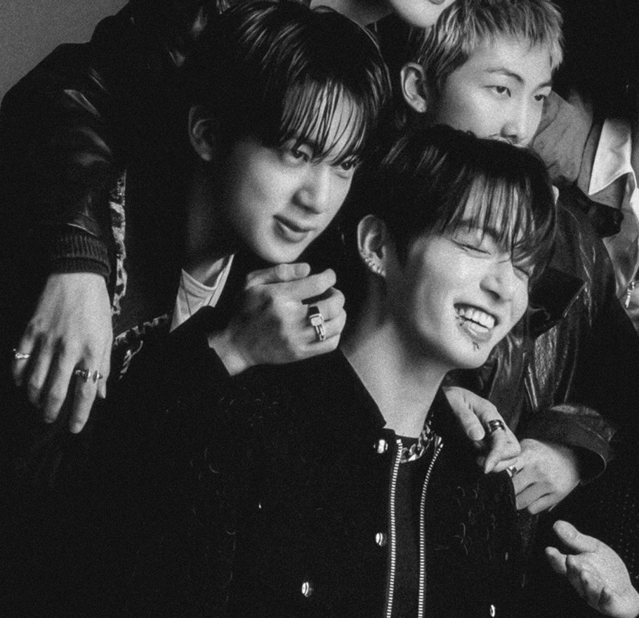 fio plarirang 🪭 tweet media