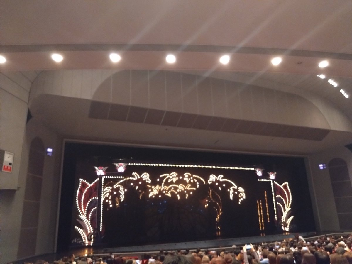 ショーで美空真瑠くんが
悪いお顔してたわ♡