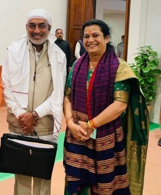 nishadraj_MP's tweet photo. भाजपा महिला मोर्चा की पूर्व जिलाध्यक्ष #ZRUCC मेंबर श्रीमती ललिता पुर्विया को मध्य प्रदेश भारतीय जनता पार्टी महिला मोर्चा की नवीन कार्यकारिणी में प्रदेश सह.कार्यालय मंत्री बनाए जाने पर हार्दिक बधाई एवं शुभकामनाएं...!!
@BJP4MP @Darshan4Seva
@BJP4Narmadapur1 https://t.co/PpYBuJXsDt