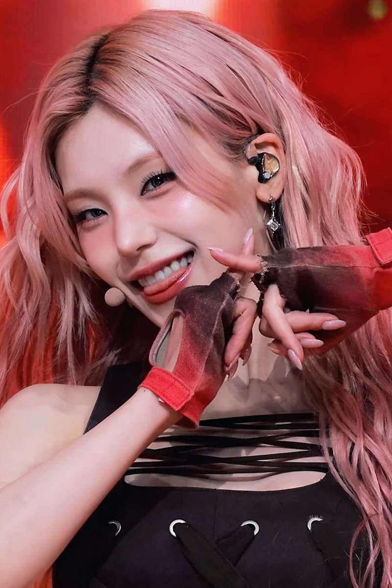 저장소 tweet media