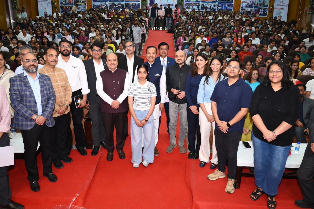 NJ_Foundation_'s tweet photo. "A Promise Made. A Promise Kept"
 
Naveen AVSAR Completes 1 Year Journey of Collaboration and Impact !

Shri @MPNaveenJindal led the celebration of “ Vision to Impact – One Year of Naveen AVSAR ” in Kurukshetra, marking a year of empowering 5,000+ youth with Gen AI skills, employability training & global career pathways.

Key Highlights
• 500+ young women graduated as Gen AI Ready Naaris, showcasing AI chatbots & real‑world projects.

• Launch of the Naveen AVSAR–UIET Centre of Excellence to boost employability for engineering students.

• Unveiling of the Centre for Jobs & International Mobility + Languages & Workplace Skills Program at KISC to prepare youth for global opportunities.
With 20+ campus partnerships and training across 15+ emerging sectors, Naveen AVSAR is shaping India’s future-ready workforce.