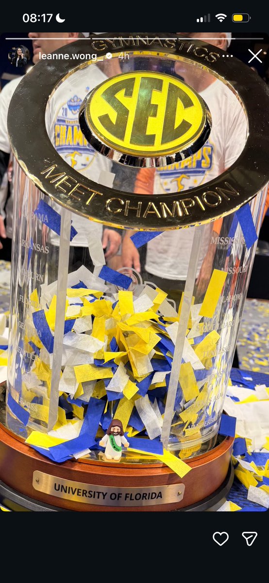 analissa tweet media