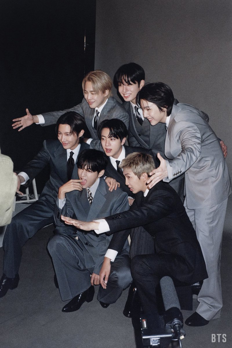 BangtanBoysTur's tweet photo. [📸] 

BTS 'ARIRANG' Album Fotoğraf Çekimi
@ (https://t.co/RqpB42Ds0D…)

#BTS #방탄소년단 #BTS_ARIRANG https://t.co/ZqiRYINivW
