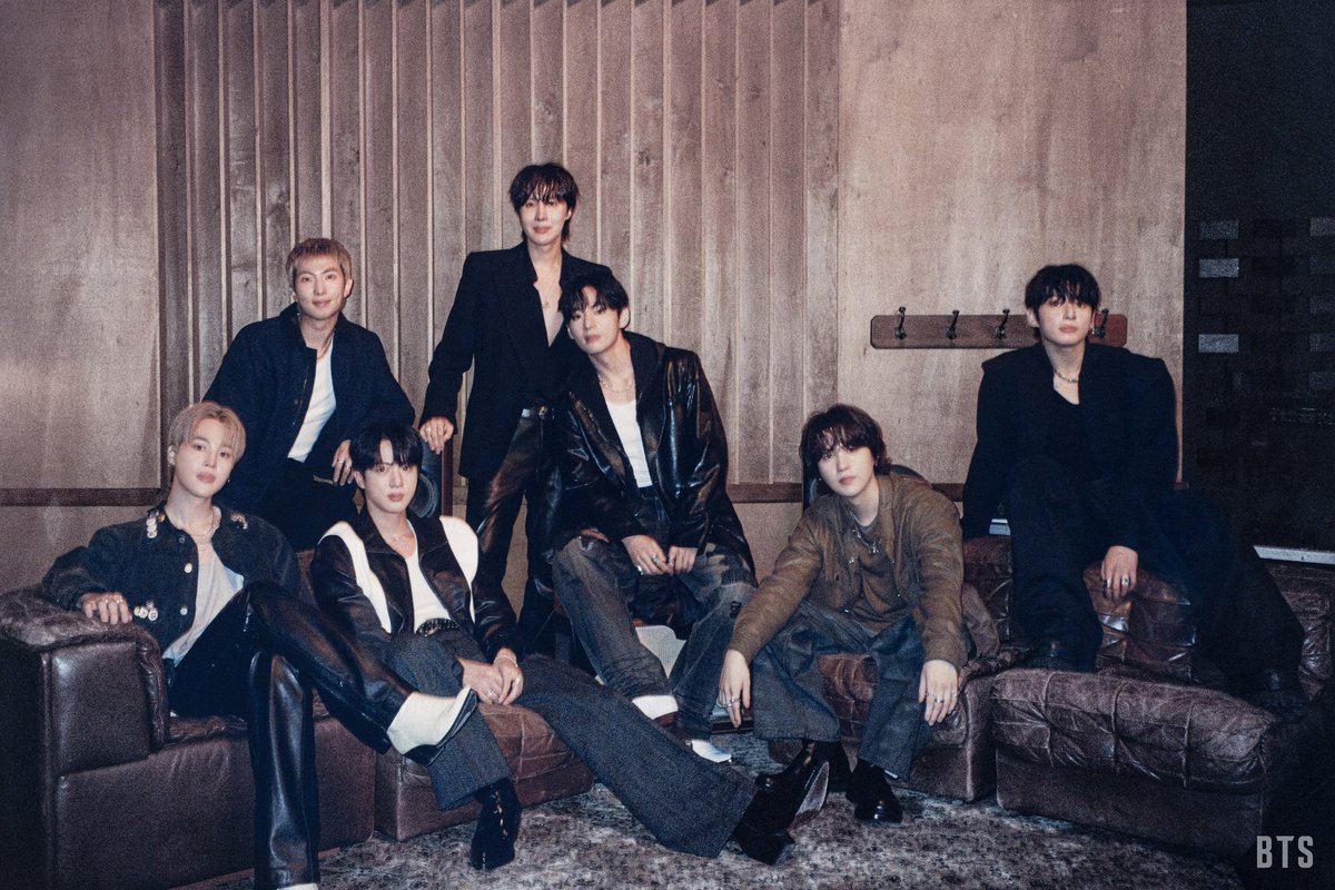 BangtanBoysTur's tweet photo. [📸] 

BTS 'ARIRANG' Album Fotoğraf Çekimi
@ (https://t.co/RqpB42Ds0D…)

#BTS #방탄소년단 #BTS_ARIRANG https://t.co/ZqiRYINivW