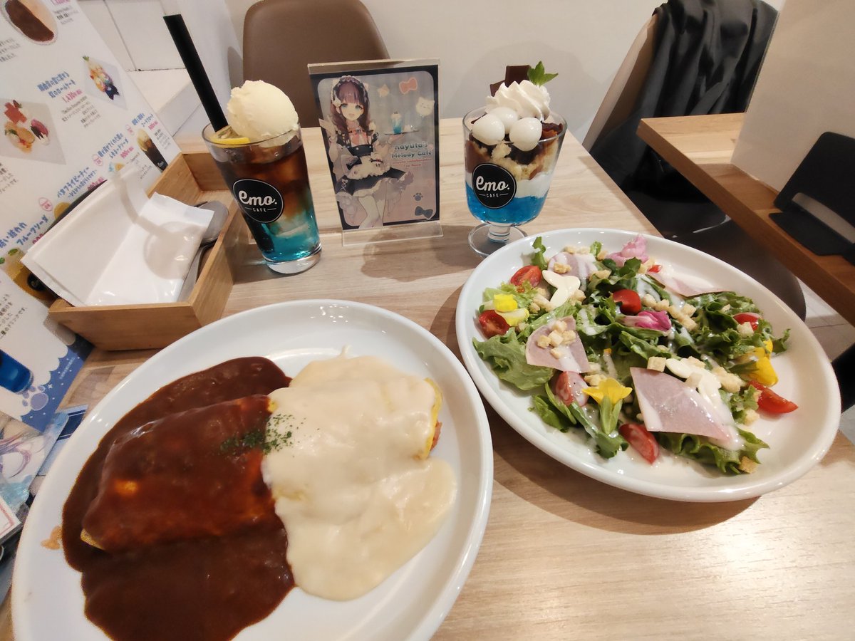 せみら tweet media