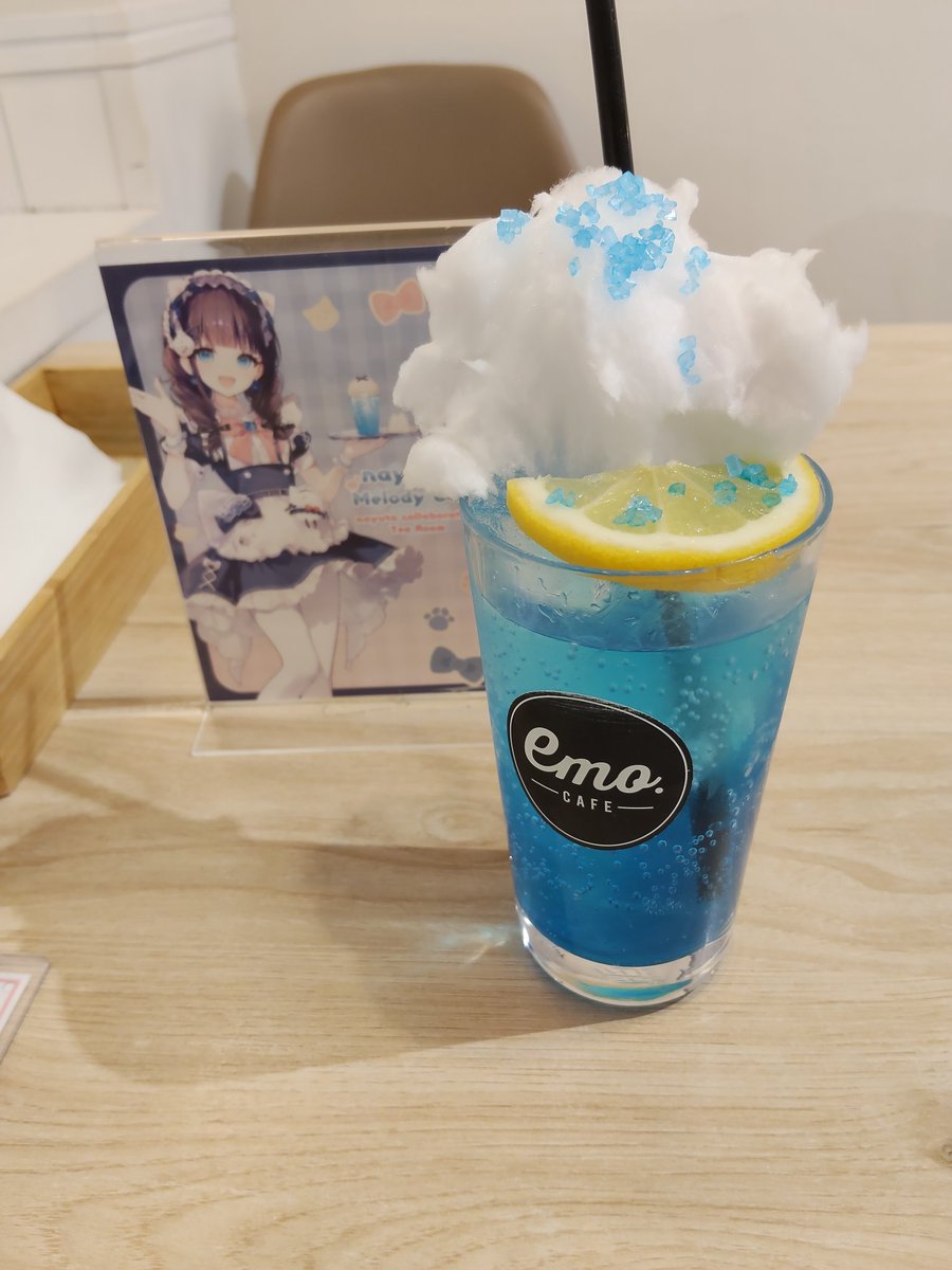 せみら tweet media