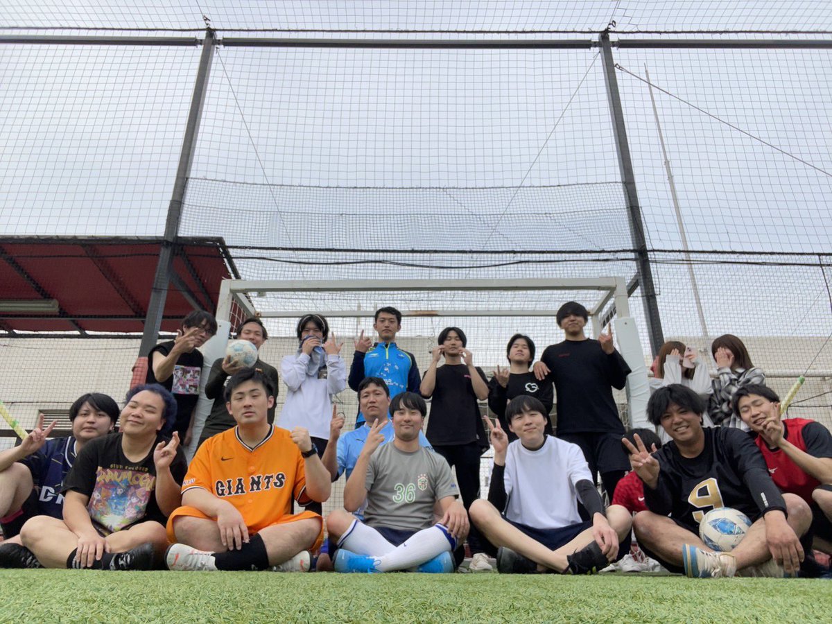 シュプおじ tweet media