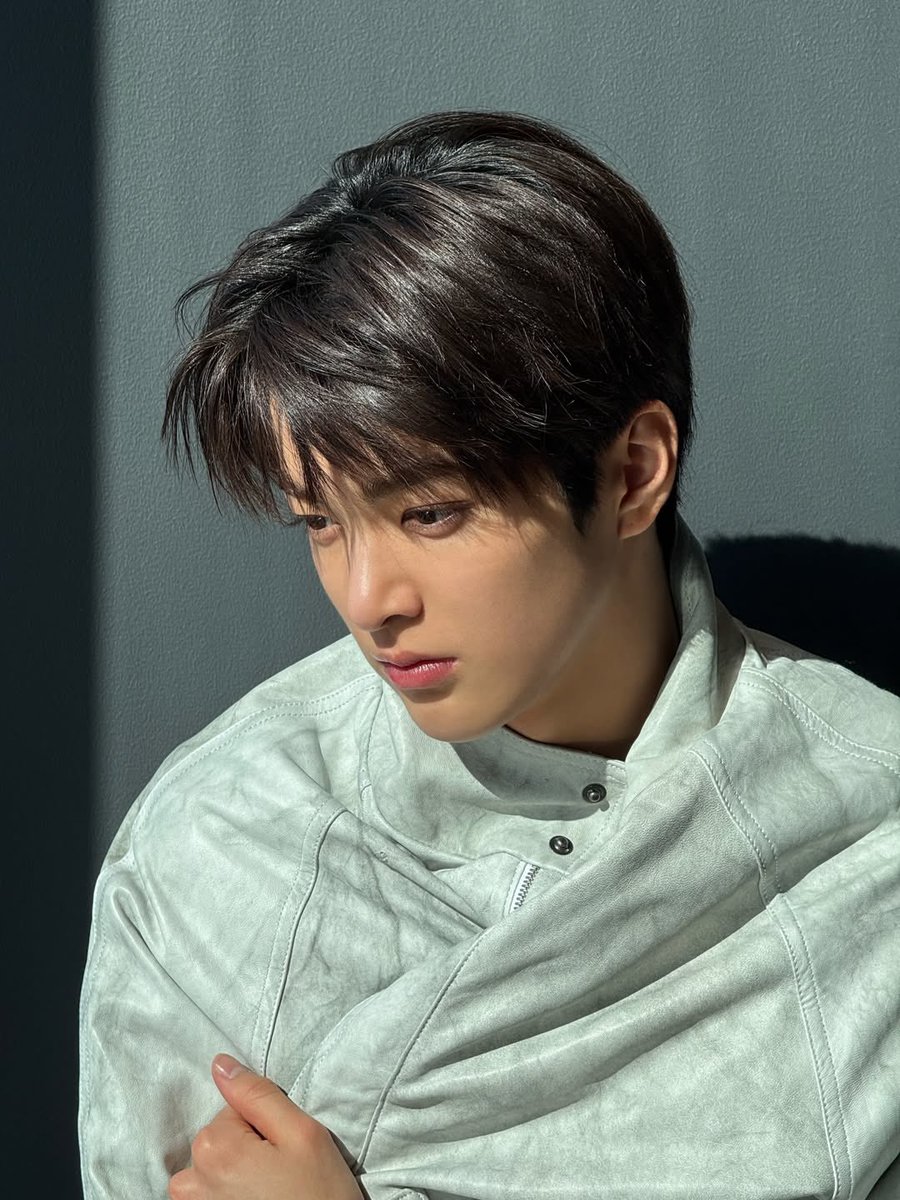 KEONHO VIETNAM BASE tweet media