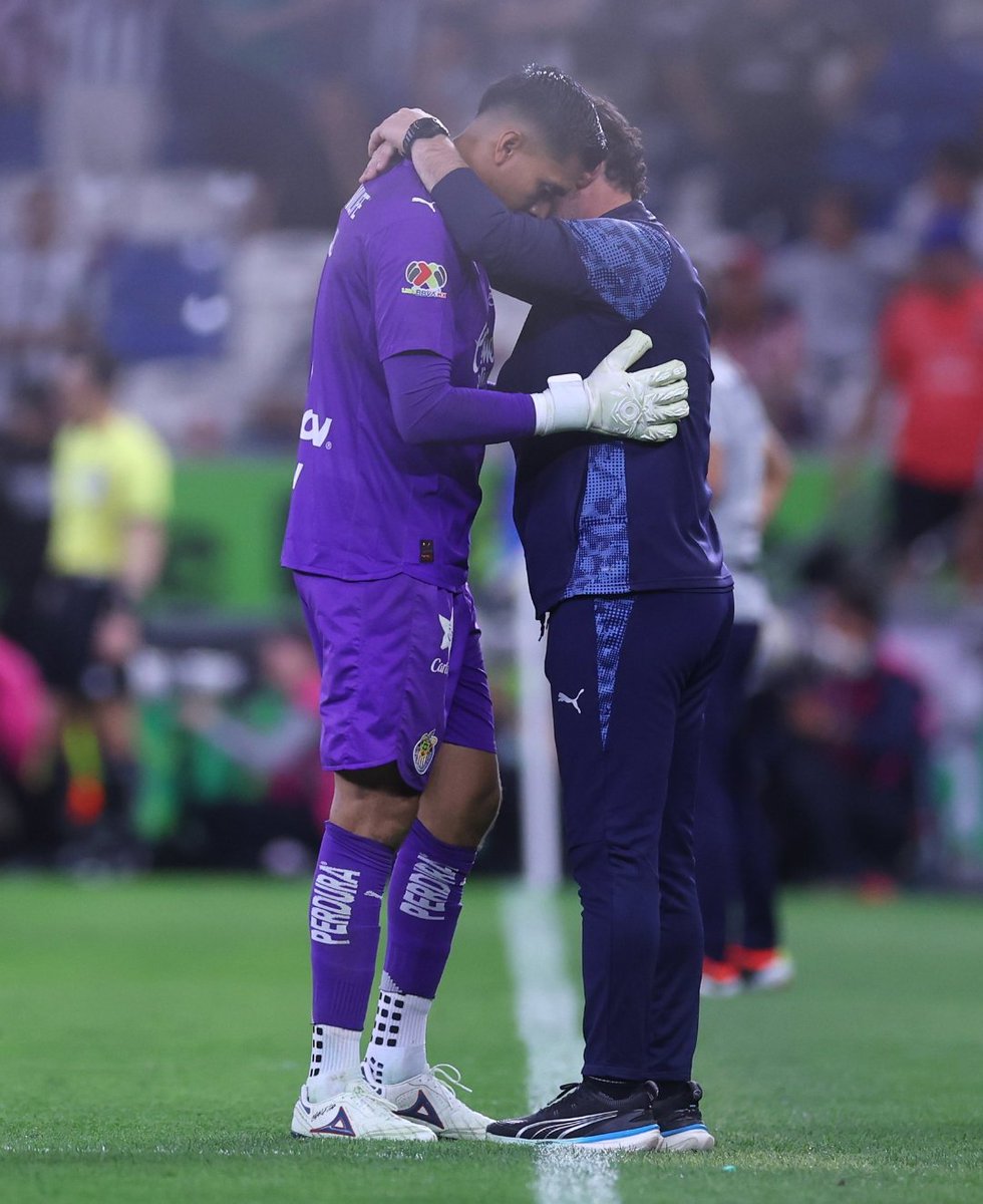 René Tovar tweet media