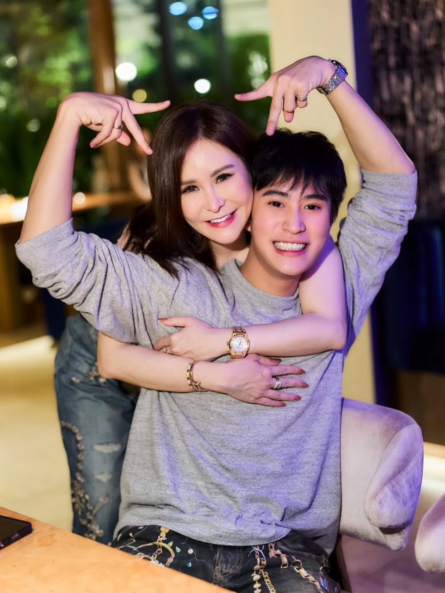 Geminint_family's tweet photo. ♊️ IG Update | gemini_nt 

Hbd to you na jaaa. หนูจะพยยทำให้ม้าอยู่สบาย มีความสุขในทุกๆวันที่ตื่นมานะ รักมาก เชื่อเหอะ555555

#Gemini_NT #เจมีไนน์ @gemini_ti https://t.co/rhx0YKGytn