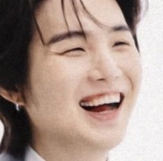 daily yoongi teef tweet media