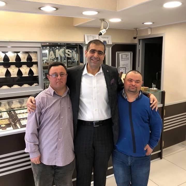 21 Mart Dawn sendromu farkındalık
günü kutlu olsun;sizi birgün değil her gün seviyorum sabah şekerlerim.
@tobbiletisim @rhisarciklioglu <a href="/SuluovaTso/">Suluova TSO</a> #21martdawnsendromufarkındalıkgünü